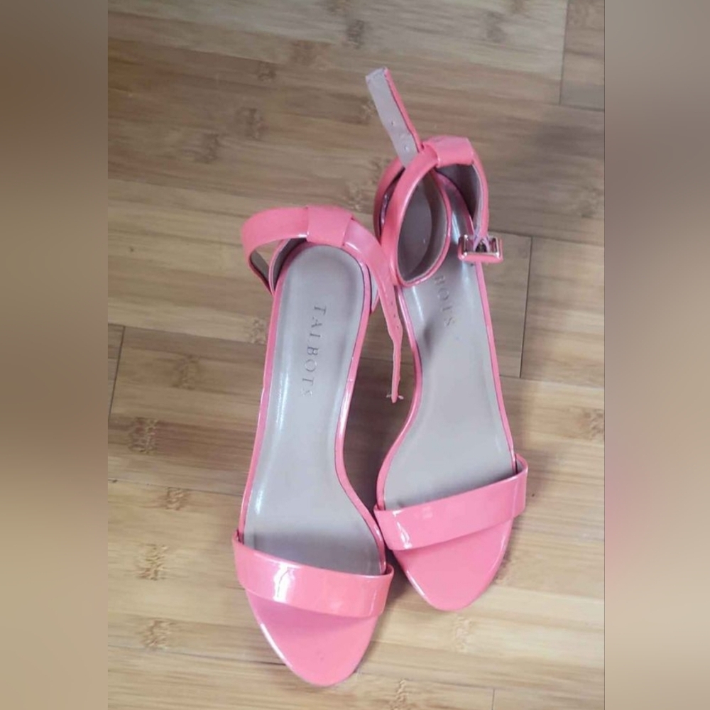 Beautiful Talbots Pump Sandals